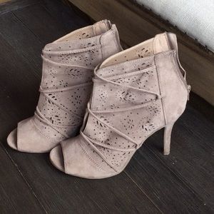 LC Lauren Conrad high heel boot shoes open toe In size 7.5 taupe.